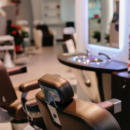 Arredamento per parrucchieri e centri estetici